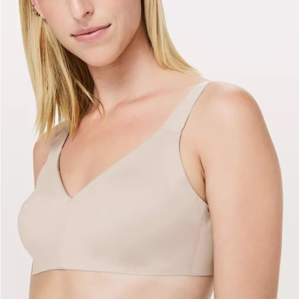 Lululemon NWT Like Nothing Bra Beige